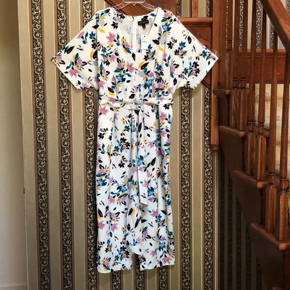 Lane Bryant Floral Dolman Sleeve Belted Jumpsuit - 20 - Picture 1 of 11